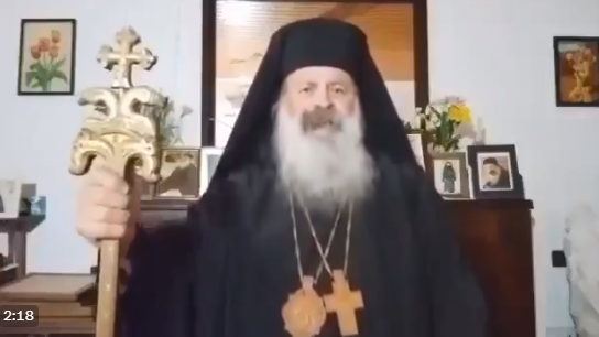  Βίντεο με ιερέα εν εξάλλω να καλεί τους πιστούς να πάρουν τα όπλα κατά του… κιναιδισμού