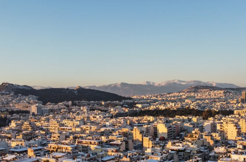  Κρύο, χιόνια, θυελλώδεις βοριάδες- Ο χειμώνας δείχνει τα δόντια του