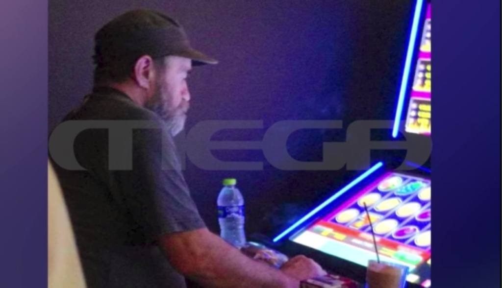 polyxronopoulos allos anthropos tzogos froutakia fotografia 1