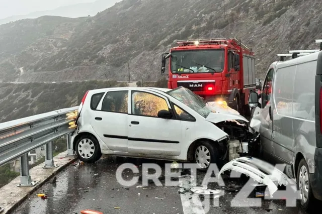  Σοβαρό τροχαίο στο Ηράκλειο – Στη ΜΕΘ αγοράκι 2 ετών