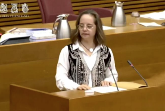  Ισπανία: Η πρώτη βουλεύτρια με σύνδρομο down στην ιστορία της χώρας ισοπεδώνει όλα τα ταμπού
