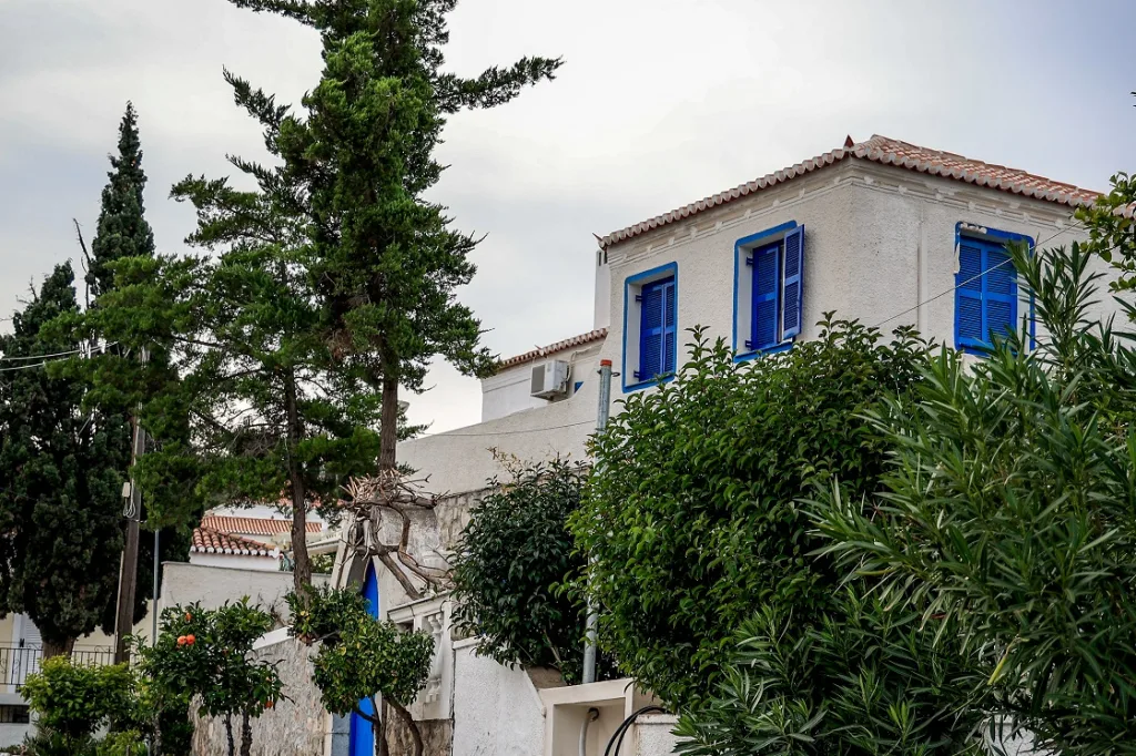 συριζα σπετσες