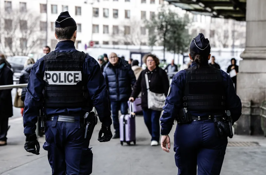  Παρίσι: Δεν θεωρείται τρομοκρατική η επίθεση με μαχαίρι στο σιδηροδρομικό σταθμό