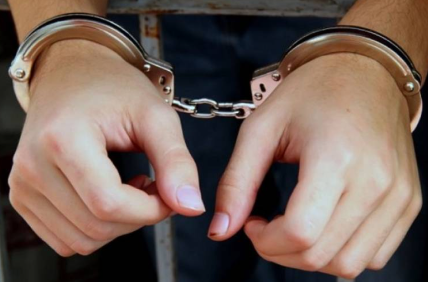  Νεαροί “άδειασαν” σπίτι και συνελήφθησαν αφού εγκλωβίστηκαν στην ταράτσα