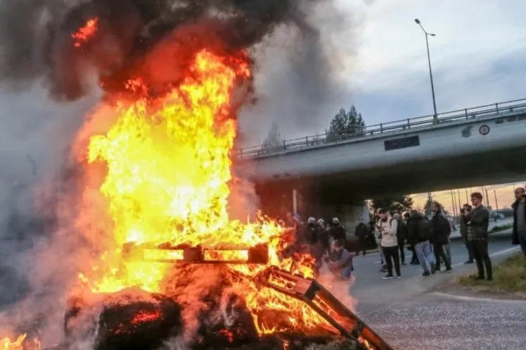  Η κρίσιμη Τρίτη: Γιατί το Μαξίμου θέλει οπωσδήποτε λύση στην συνάντηση με το 15μελές των αγροτών