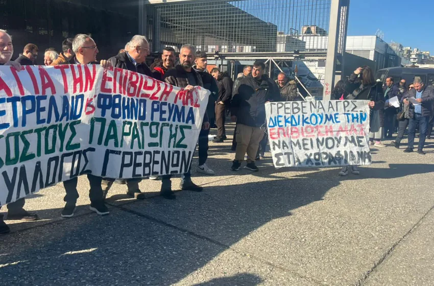  Στην Agrotica αγρότες από την Θεσσαλία -“Στέλνουμε μήνυμα κλιμάκωσης” (εικόνες)