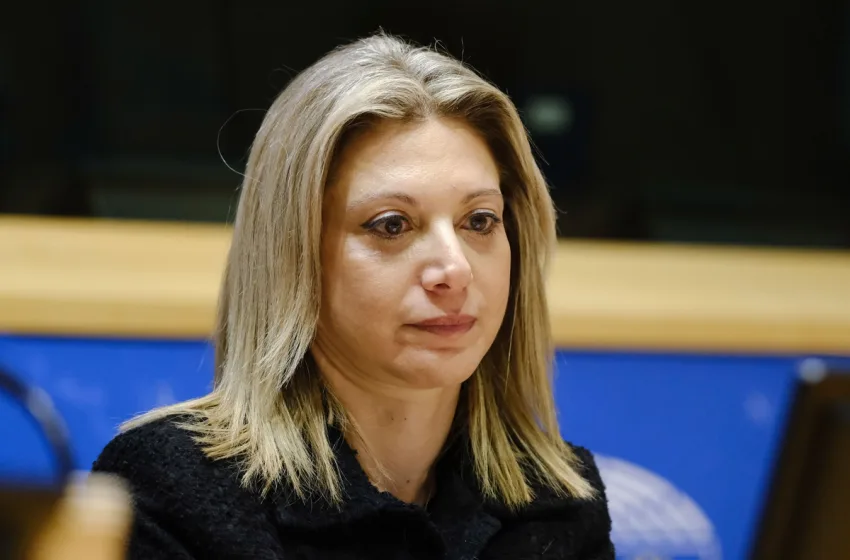  Μαρία Καρυστιανού: Οργή για τις δηλώσεις του πρωθυπουργού- “Κάθε φορά πρέπει να παίρνω ηρεμιστικό”