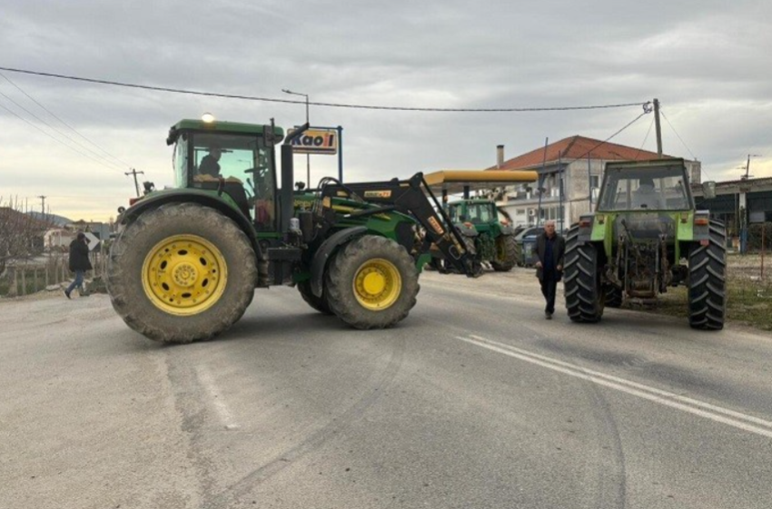  Αγρότες: Συνεχίζονται οι κινητοποιήσεις εν αναμονή της συνάντησης με τον Μητσοτάκη- Το μήνυμα του πρωθυπουργού