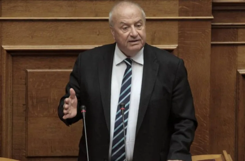  Πέθανε ο πρώην υπουργός και βουλευτής του ΠΑΣΟΚ, Λεωνίδας Γρηγοράκος