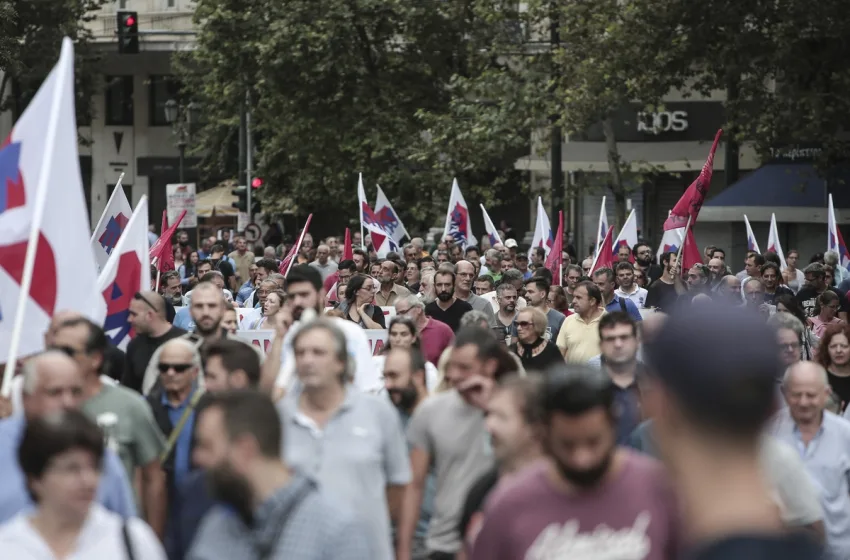  Παραλύει η χώρα/24ωρη απεργία της ΑΔΕΔΥ- Σύνθημα: “Τα ΚΕΡΔΗ τους ή οι ΖΩΕΣ μας”