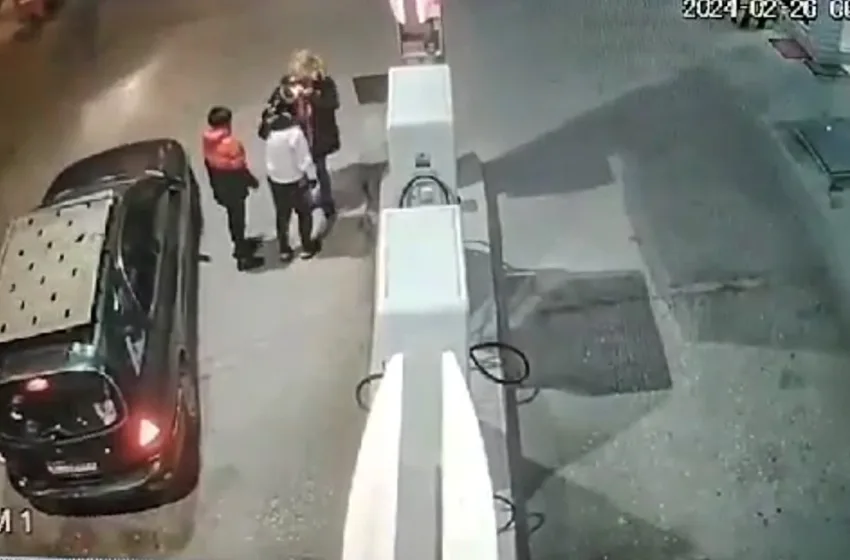  Θεσσαλονίκη: Σημάδεψαν ιδιοκτήτρια βενζινάδικου με όπλο -Πήγαν να την πατήσουν με το αμάξι (vid)