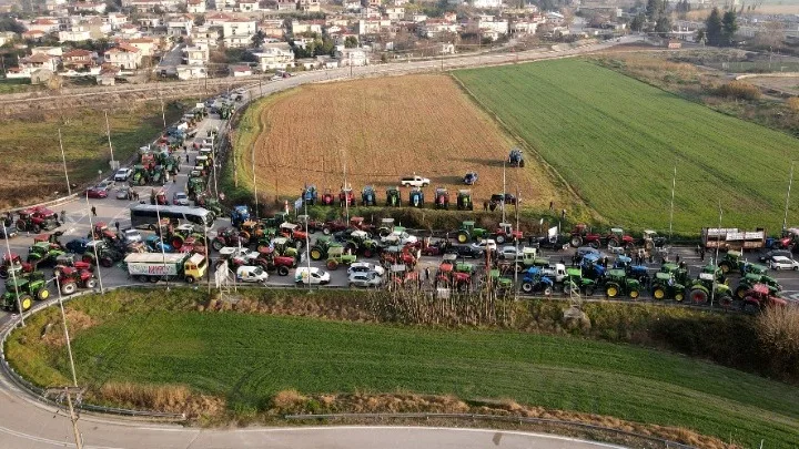  Ξεκίνησε η κάθοδος των αγροτών στην Αθήνα-Το μήνυμα τους και η απάντηση της κυβέρνησης