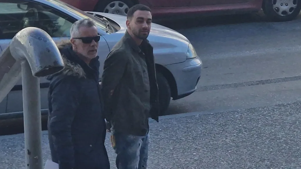 traper ricta synelifthi anakritis