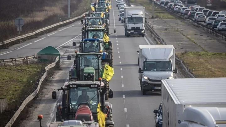  Ένταση με τους αγρότες στις Βρυξέλλες