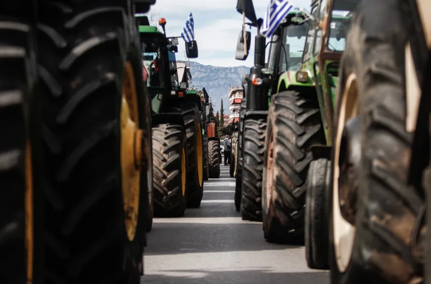  Άνοιξε το ρεύμα προς Θεσσαλονίκη στα Μάλγαρα-Αποκλεισμένη η διέλευση οχημάτων στα Πράσινα Φανάρια