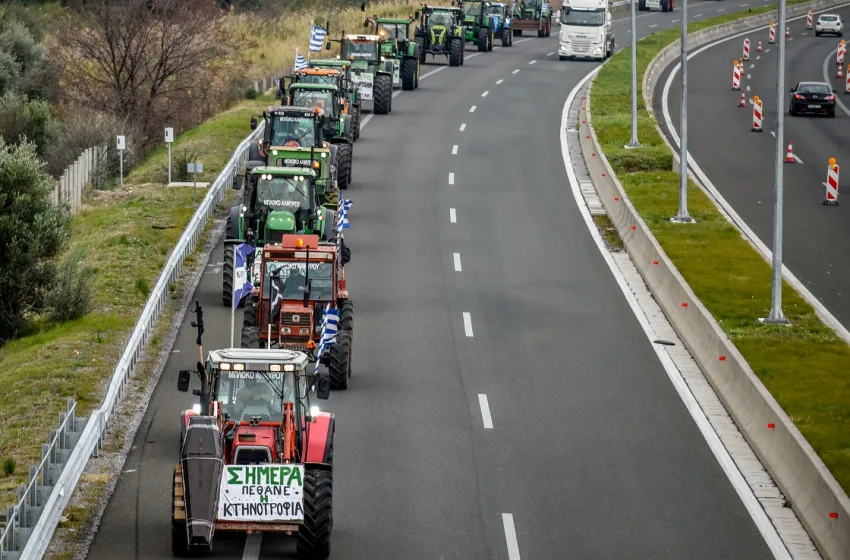 Αγρότες: Πάνω από 200 τρακτέρ στο Σύνταγμα-Το απόγευμα το μεγάλο συλλαλητήριο- Διανυκτέρευση στην Αθήνα