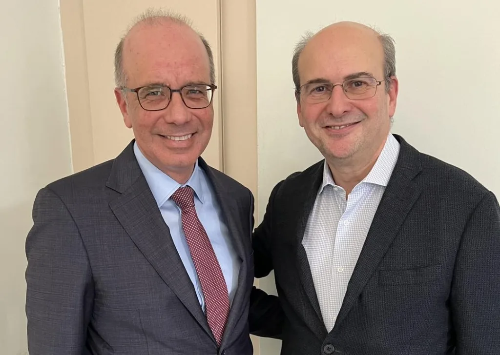 χατζηδάκης