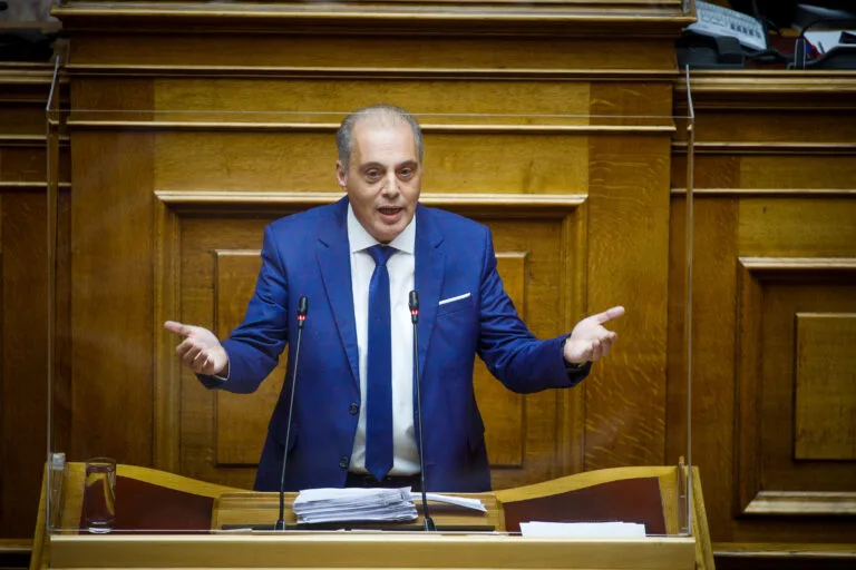  Βελόπουλος: ”Ο πρωθυπουργός δείχνει να μην αντιλαμβάνεται ότι στο έγκλημα των Τεμπών ήταν και αυτός συνένοχος”