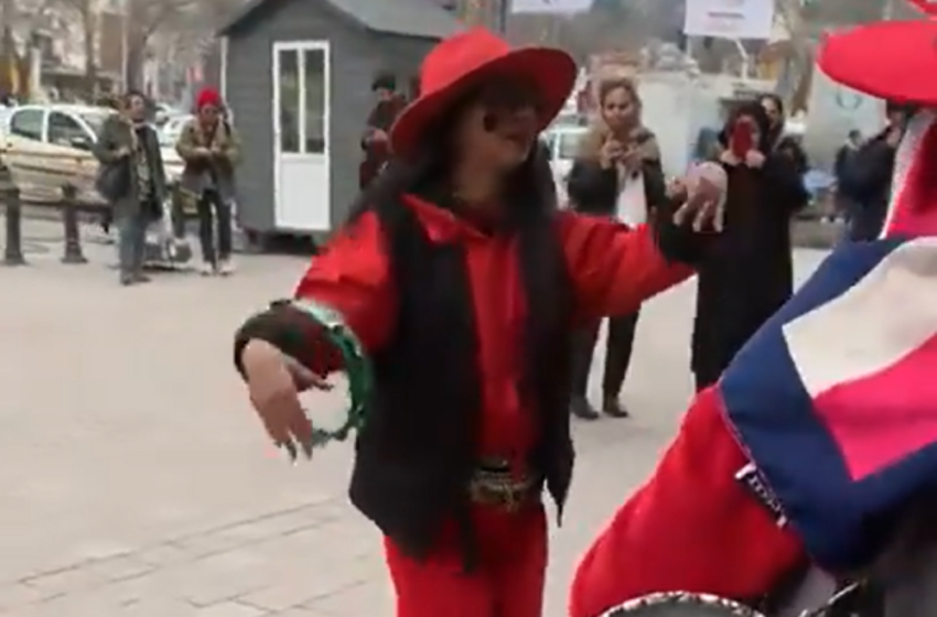  Ιράν: Συνέλαβαν δυο γυναίκες επειδή χόρευαν στο δρόμο (vid)