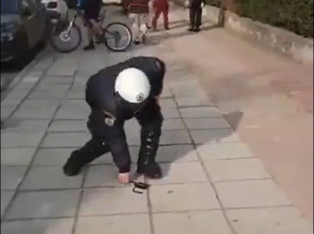  Viral ο γκαφατζής-αστυνομικός στη Θεσσαλονίκη
