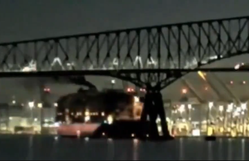  Φόβοι για τις παγκόσμιες εφοδιαστικές αλυσίδες μετά την κατάρρευση της γέφυρας στη Βαλτιμόρη