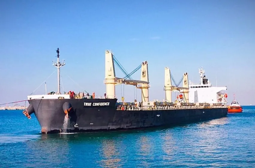  Ερυθρά: Χτυπήθηκε το πλοίο “True Confidence” -3 αγνοούμενοι, 4 σοβαρά τραυματίες