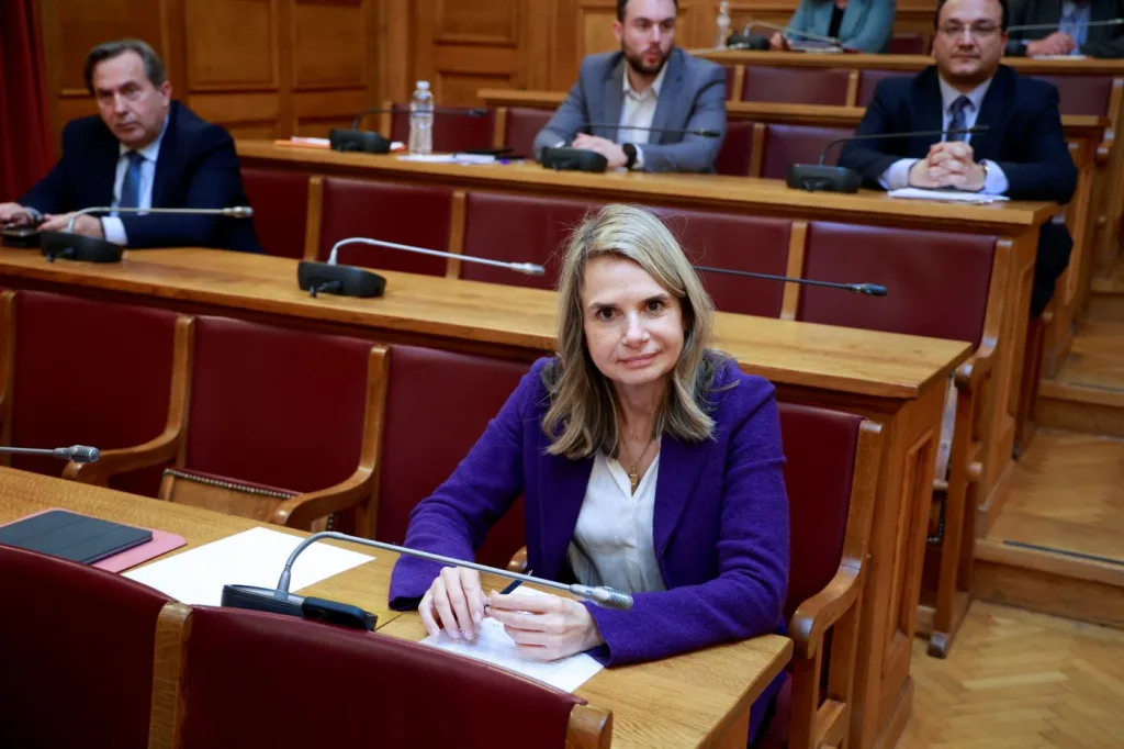 milena apostolaki tempi