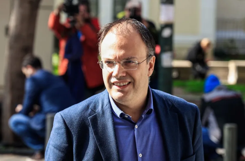  Θεοχαρόπουλος: “Θα παλέψουμε για ένα ισχυρό ΣΥΡΙΖΑ στις Ευρωεκλογές”.