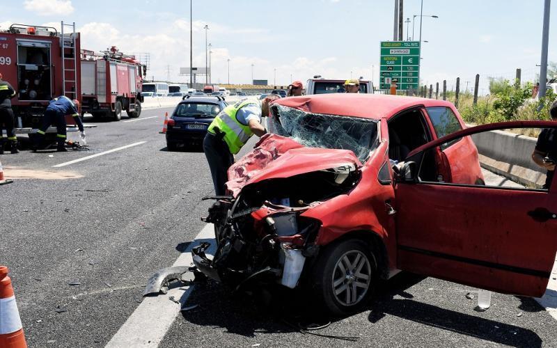 Θανατηφόρο τροχαίο στην Πέλλα – Νεκρός οδηγός ΙΧ σε μετωπική με φορτηγό