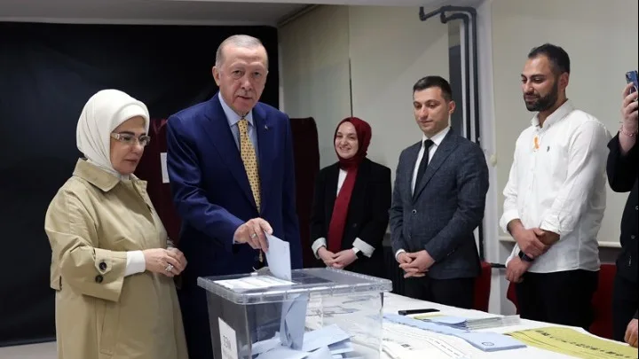  Ψήφισε ο Ερντογάν: Το μήνυμά του για τις δημοτικές εκλογές