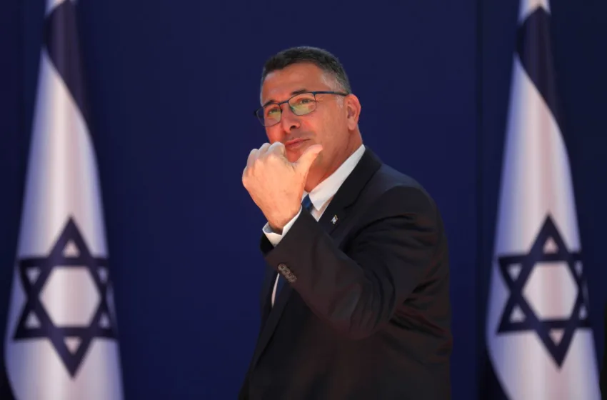  Ισραήλ: Παραιτήθηκε από την κυβέρνηση  υπουργός επειδή δεν κλήθηκε στο πολεμικό υπουργικό συμβούλιο