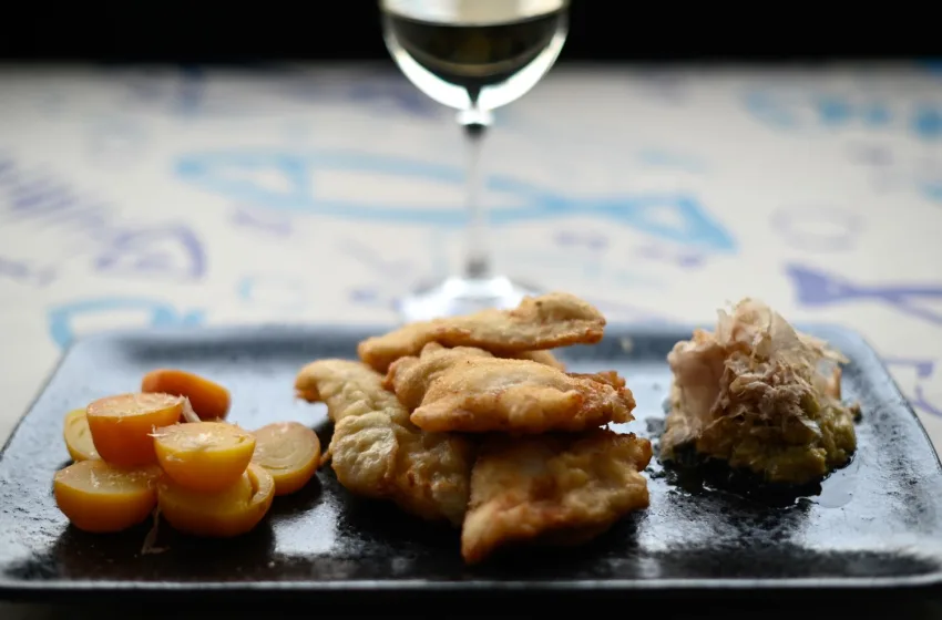  Όπως δεν λείπει ο Μάρτης απ’ τη Σαρακοστή, δεν λείπει ο μπακαλιάρος απ’ την 25η Μαρτίου