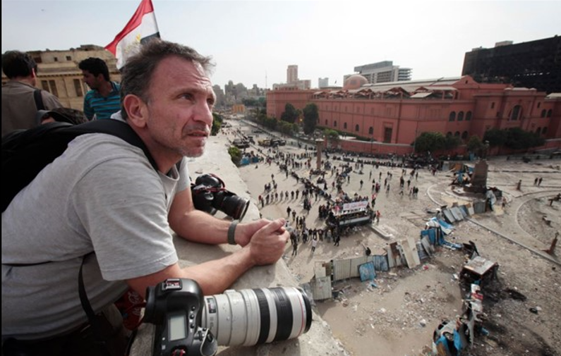  Γιάννης Μπεχράκης: “ΤΟ ΒΑΛΣ ΤΟΥ ΠΟΛΕΜΟΥ”- 5 χρόνια χωρίς τον σπουδαίο φωτορεπόρτερ