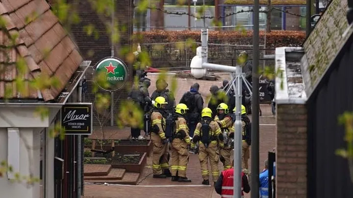  Ολλανδία: Απελευθέρωσε τρεις ομήρους ο δράστης με τα εκρηκτικά