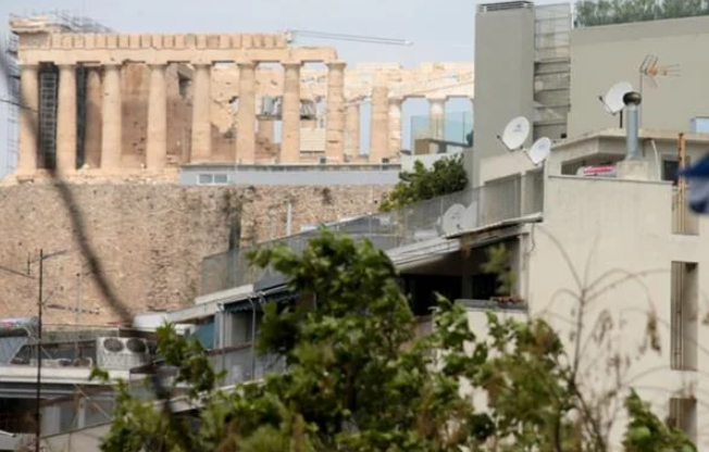  Σφραγίστηκαν οι όροφοι του ξενοδοχείου που κάλυπταν την Ακρόπολη