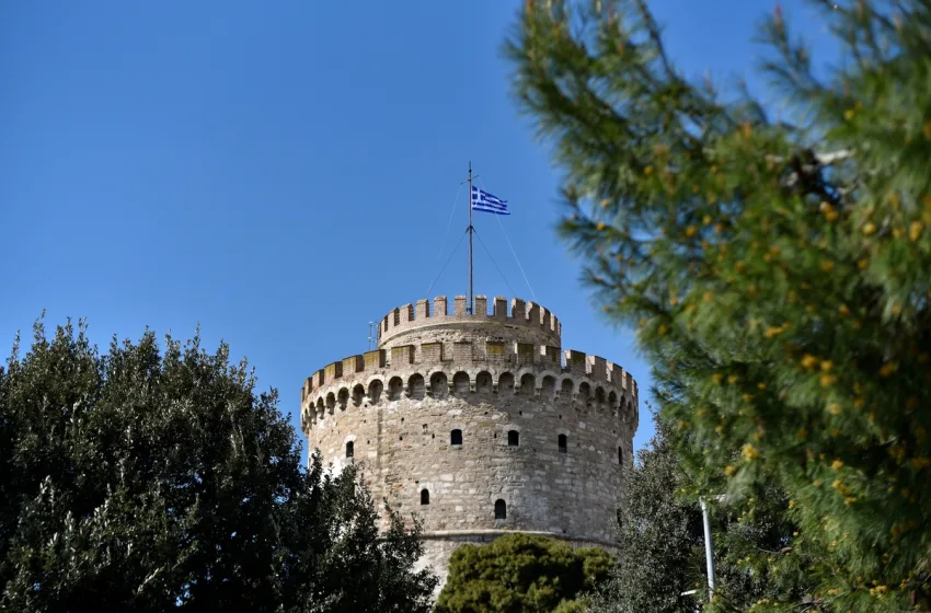  Άνδρας έπεσε από τον Λευκό Πύργο