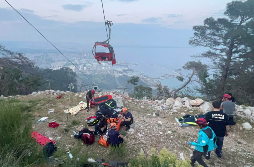  Τουρκία: Επιχείρηση διάσωσης 48 εκλωβισμένων σε τελεφερίκ (φωτο)