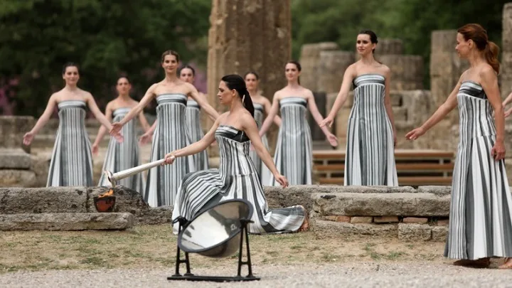  Ολυμπιακοί Αγώνες: Ξεκίνησε το ταξίδι της η Φλόγα από την Αρχαία Ολυμπία