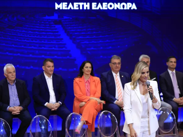 Ο "σοφός λαός", οι "celebrities", η Ευρώπη και η δοκιμασία στην πιο κρίσιμη ευρωκάλπη 7 image 104
