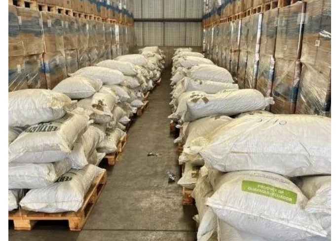  Λαβράκι της  ΑΑΔΕ: Εντόπισε μεγάλη ποσότητα φύλλων κοκαΐνης μέσα σε  λιπάσματα