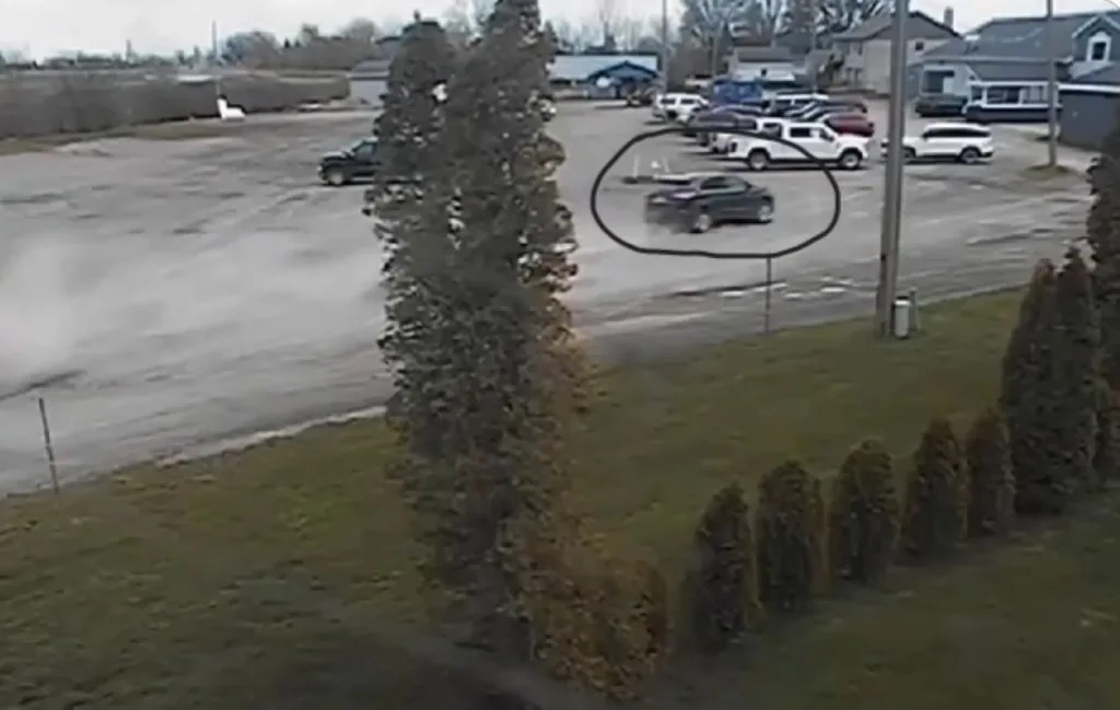 misigkan nekra paidia methysmeni odigos