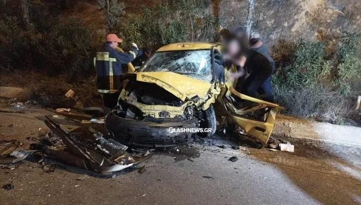  Σφοδρή σύγκρουση αυτοκινήτων στα Χανιά -Νεκρός ο ένας οδηγός, 2 τραυματίες (εικόνες)