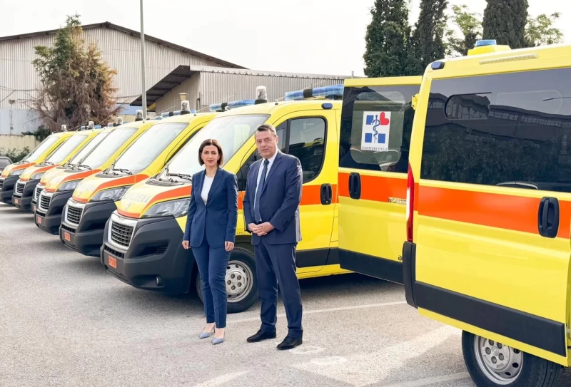  Επτά νέα ασθενοφόρα στα Κέντρα Υγείας Βορείου και Νοτίου Αιγαίου