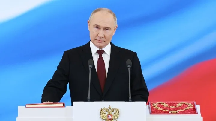  “Θα νικήσουμε μαζί” είπε ο Πούτιν προς τους Ρώσους στην τελετή ορκωμοσίας του