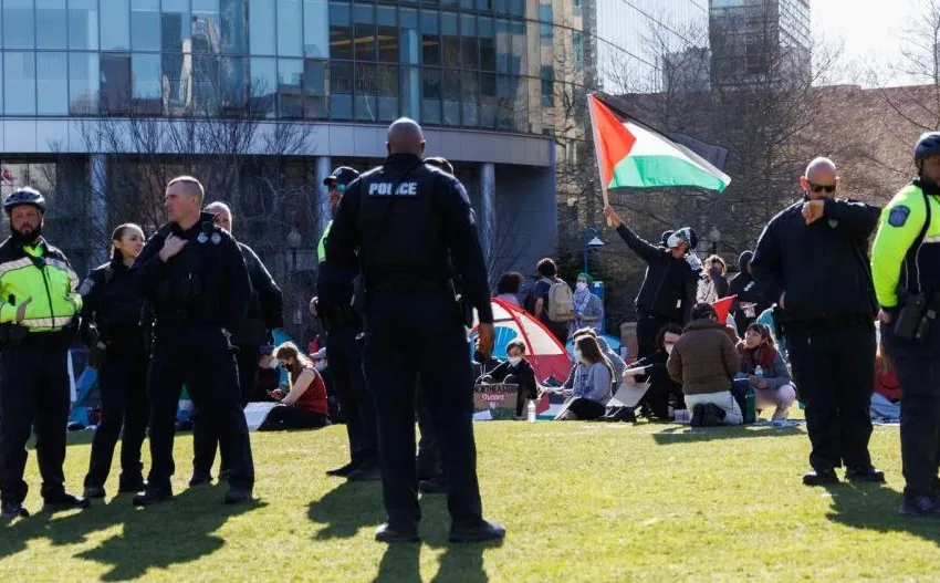  ΗΠΑ: Η αστυνομία διέλυσε δύο καταυλισμούς φιλοπαλαιστίνιων στο ΜΙΤ και το Πανεπιστήμιο της Πενσιλβάνιας