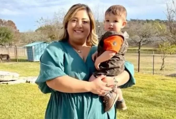  Φρίκη στο Τέξας: Μητέρα έβαλε τον 3χρονο γιο της να πει αντίο στον πατέρα του, τον σκότωσε και αυτοκτόνησε (vid)
