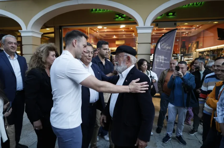  Κασσελάκης: Έφτασε στην Κέρκυρα όπου θα περάσει το Πάσχα -Το πρόγραμμά του (εικόνες, vid)