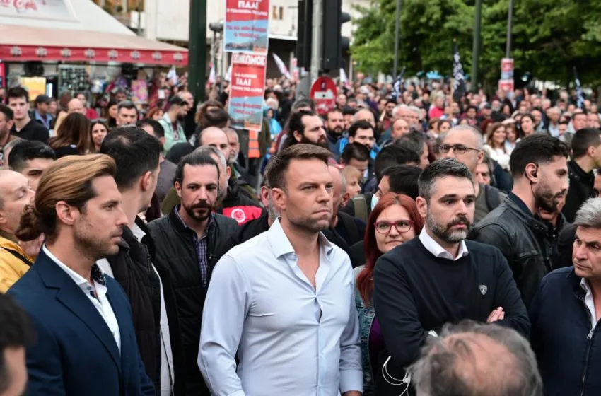  ΛΑΡΚΟ: Στο συλλαλητήριο των εργαζομένων και ο Στέφανος Κασσελάκης (εικόνες)