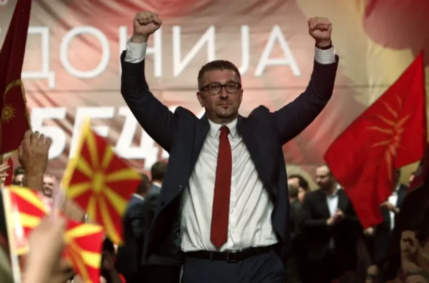  Βόρεια Μακεδονία: Γιατί είναι αφελές να χαίρονται κάποιοι με τη νίκη των εθνικιστών και την πιθανή ακύρωση των Πρεσπών…
