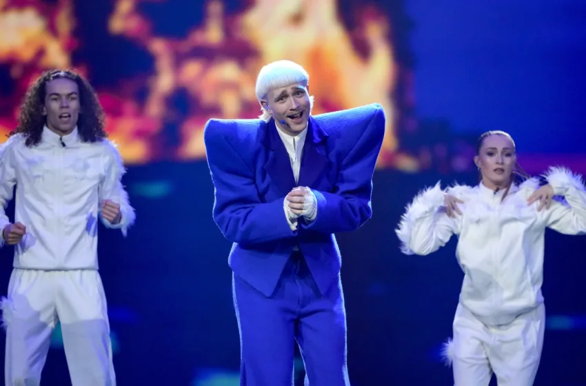  Eurovision/”Βόμβα”:Υπό έλεγχο ο Ολλανδός τραγουδιστής -Αποκλείστηκε από πρόβες -Έντονο παρασκήνιο